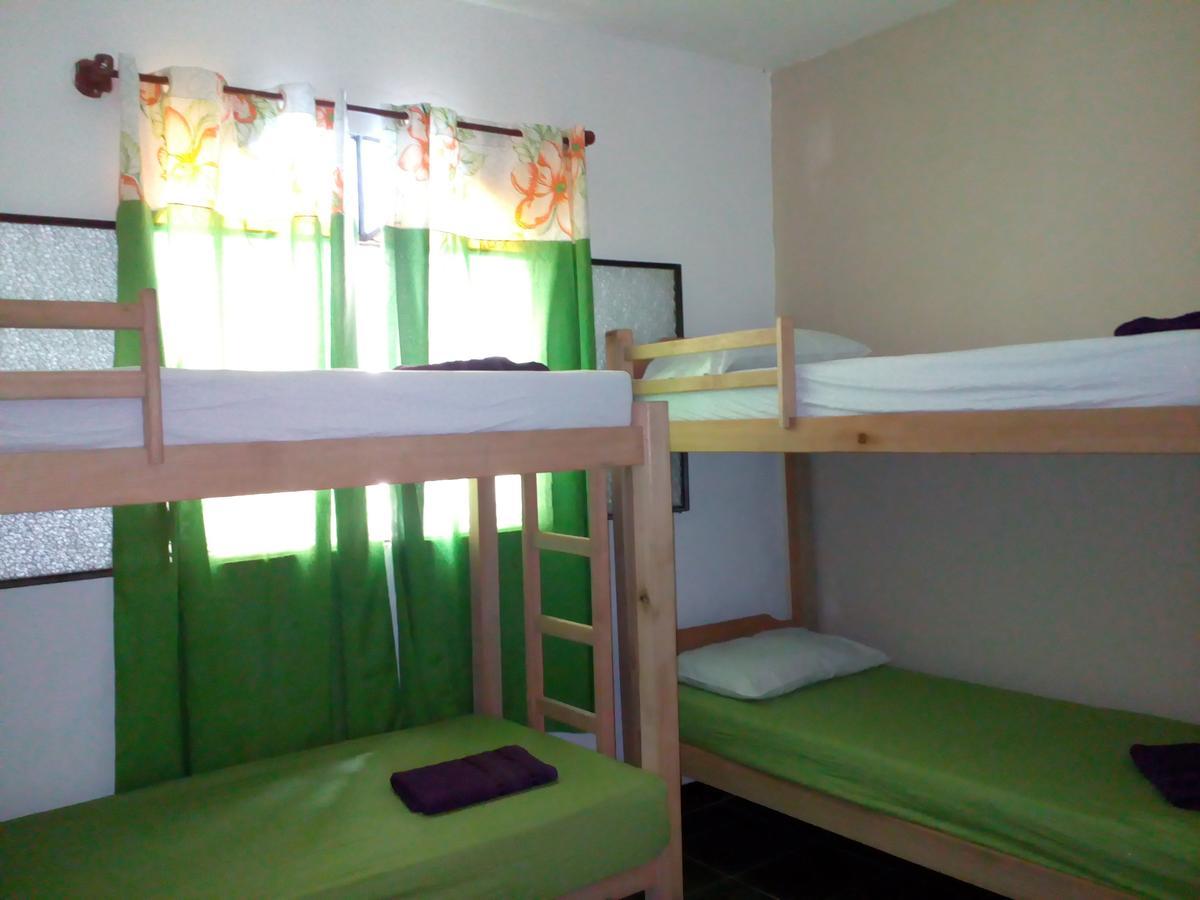 Nautilus Hostel Araquari Eksteriør billede